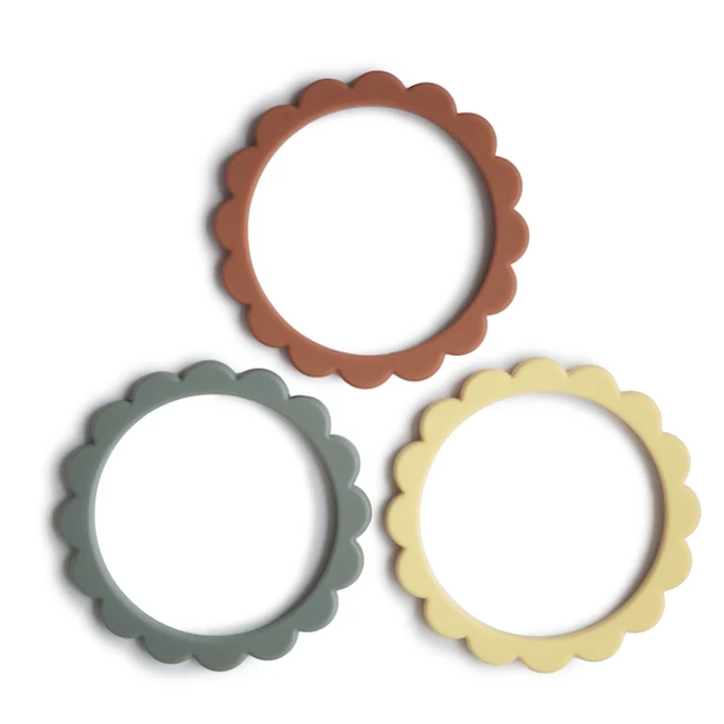 Mushie FLOWER TEETHING BRACELET SET OF 3 1 Mushie FLOWER TEETHING BRACELET SET OF 3