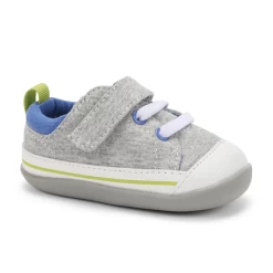 STEVIE (FIRST WALKER)